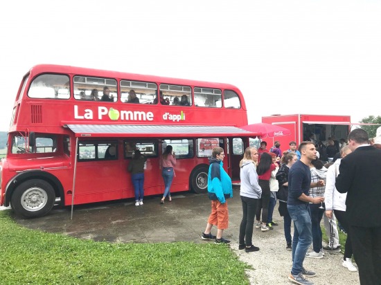 Image Inauguration du bus-restaurant "La Pomme d'appli"