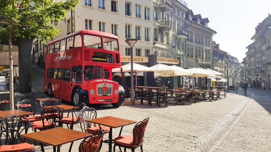 Image Notre bus au marché de Fribourg